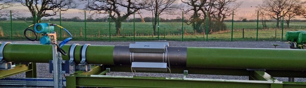 Débitmètre clamp-on sur canalisation pour la mesure du débit de gaz et des acides